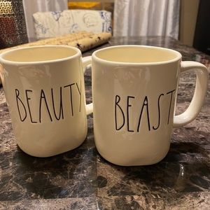 Rae Dunn mugs